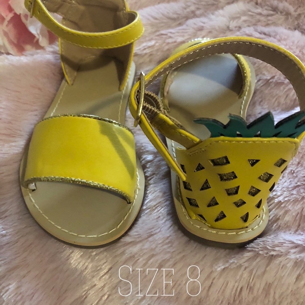 NWT Crewcuts jcrew Girls Pineapple🍍yellow sandals